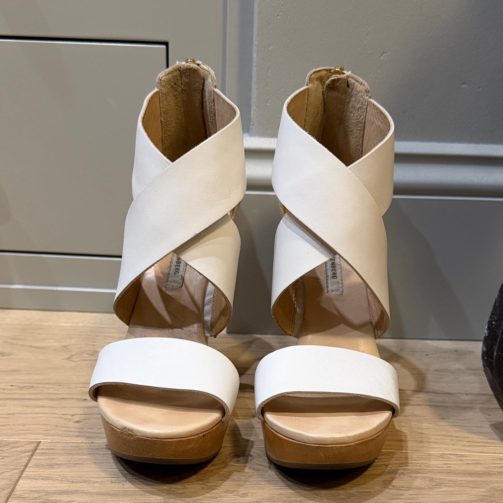 Diane Von Furstenberg Opal Wedge Sandal